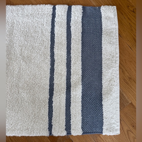 Hearth & Hand Bath Rug - Picture 2 of 3